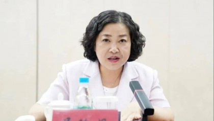 屈玲妮,被查