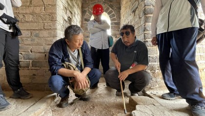 箭扣长城五期保护修缮项目设计交底，专家介绍“治疗方案”