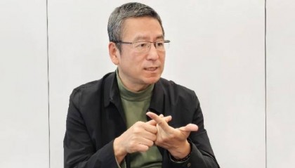 白岩松呼吁提高年轻人个税起征点,保障灵活就业者社保不断线