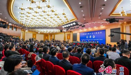 国家发改委主任谈5%经济增长目标:关关难过关关过,前路漫漫亦灿灿