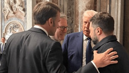 欧洲7大领导人集体赴美，全被特朗普挡外面，只先见泽连斯基一人