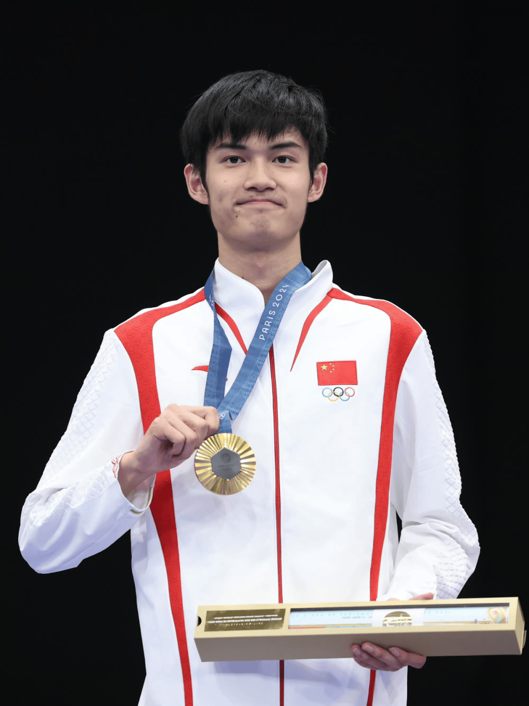 “干饭哥”盛李豪，喜提大学录取通知书