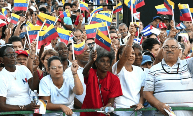 不宣而战！美军24小时内发动三次空袭，仅一人幸存，美军方下达保密要求？