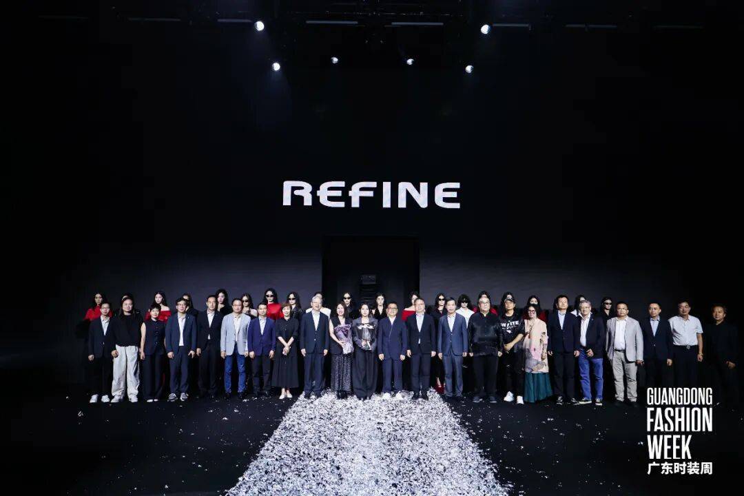 太酷了!15岁留学,虎门00后女孩回乡创立了自己的品牌